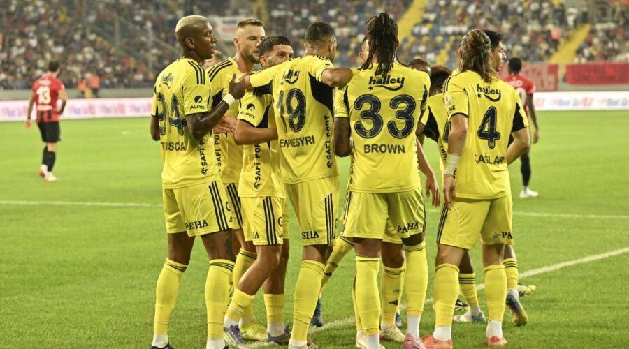 fenerbahcenin uefa avrupa ligi kadrosu belli oldu 8 isim listeye yazilmadi ulB1KXiL