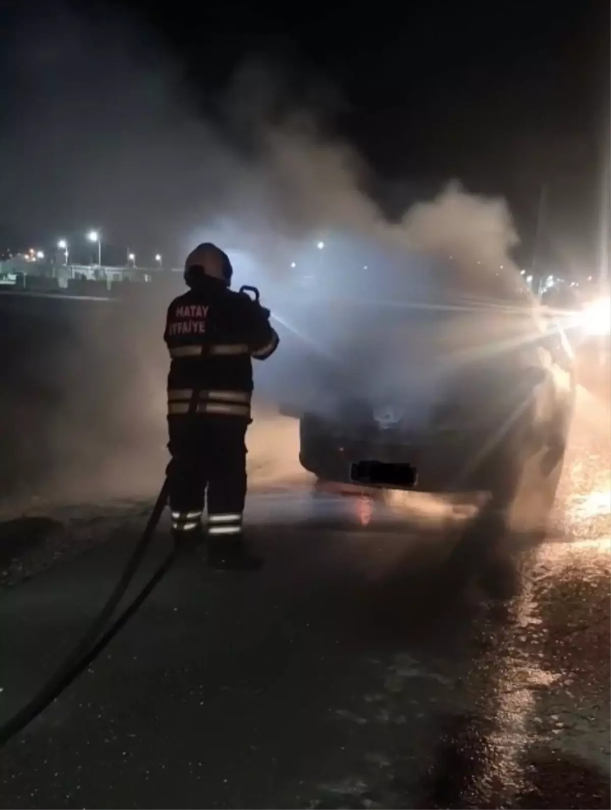 antakyada seyir halindeki otomobilde yangin cikti w3GQtURe.jpg