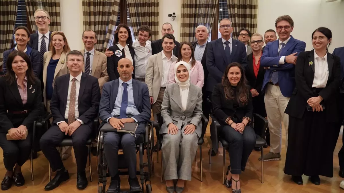 bakan goktas italyada engelli bireyler icin is birligi gorusmeleri yapti sXRE6OYG.jpg