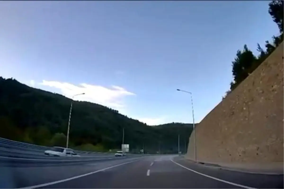 bursada ters yone giren surucu faciaya davet cikardi 236CXg1q.jpg