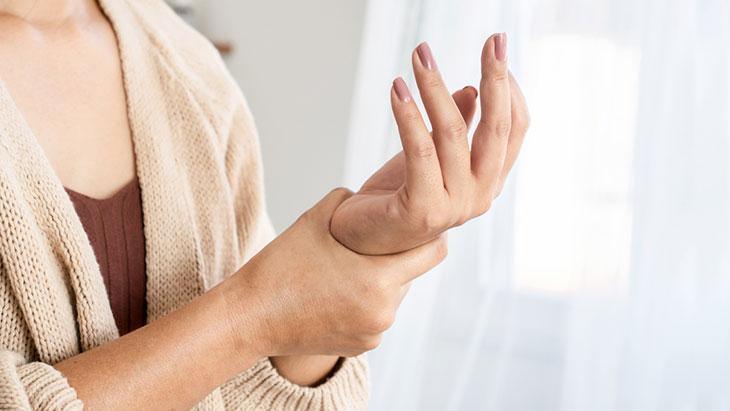 sessiz tehdit artrit sadece yaslilari vurmuyor eklem agrilarini hafife almayin 4Fyh5XIW.jpg