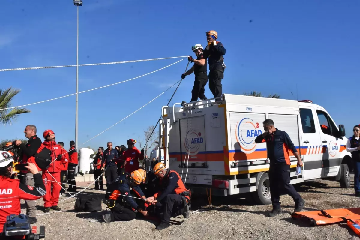 sindirgida deprem sonrasi hasar tespiti basladi URUYWUay.jpg