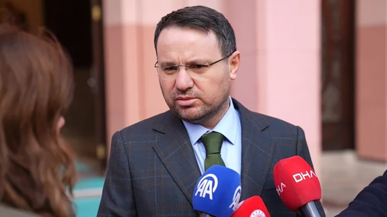 Bakan Gürlek’ten Kızılay’a 150 bin liralık bağış Img