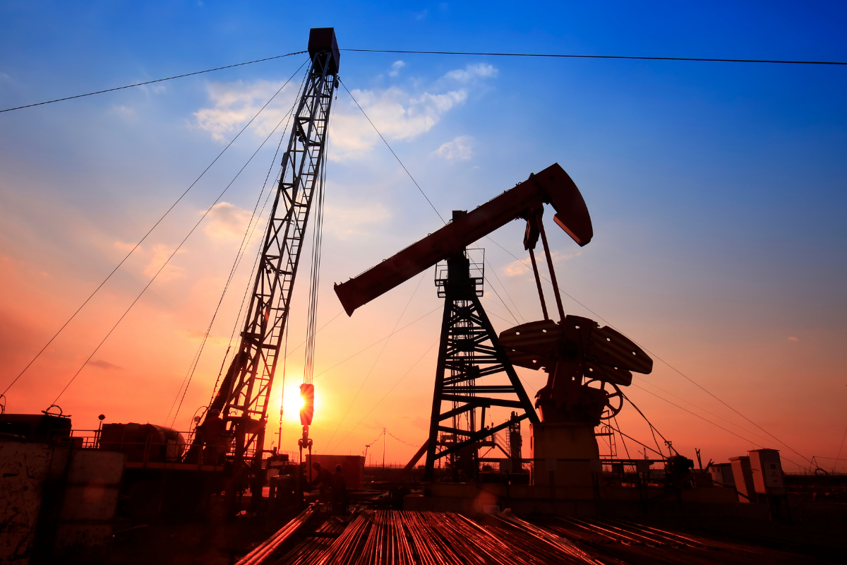 Petrolde haftalık yükseliş yüzde 13’ü aştı ve varil başına 2 doları buldu Petrolde haftalik yukselis yuzde 13u asti ve varil basina 2 dolari buldu tEiuYOaX