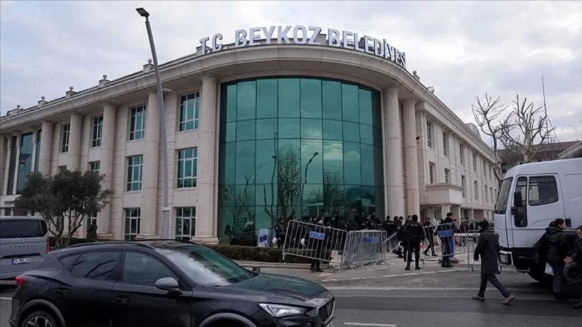 Son dakika beykoz belediyesine 2 dalga operasyon 8 gozalti BJeXCeIT