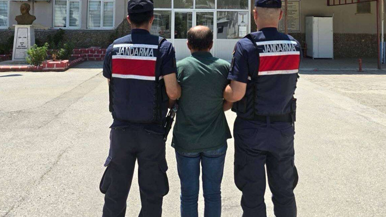 Uyuşturucu suçundan aranan şahıs Nazilli’de yakalandı Uyusturucu sucundan aranan sahis nazillide yakalandi 3WNMp5z8